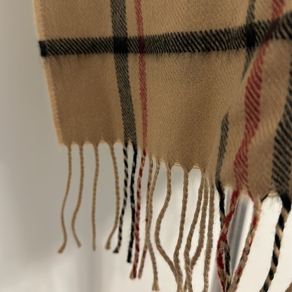 Plaid 100% Cashmere Scarf with Fringe Unisex Tan,Black,Red Quiet Luxury Preppy - Picture 6 of 7